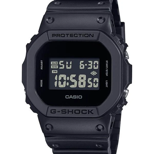 Reloj de pulsera cuadrado digital para hombre CASIO G-SHOCK DW-5600UBB-1JF, color negro sólido, estilo JDM.