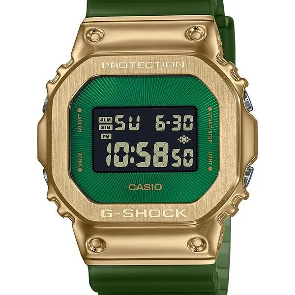 Reloj todoterreno elegante GM-5600CL-3JF G-SHOCK CASIO con revestimiento metálico para hombre (lanzamiento: 9 de junio de 2023)