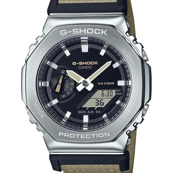 Reloj CASIO G-SHOCK GM-2100C-5AJF con correa cruzada revestida de metal para hombre