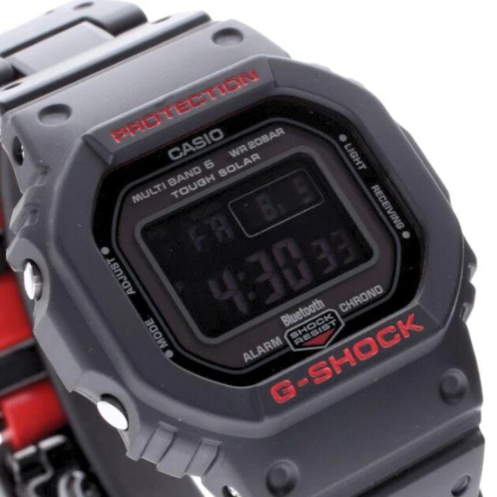 Reloj CASIO G-SHOCK GW-B5600HR-1JF JDM Radiocontrolado Solar Bluetooth Multi-Band 6 Digital Cuadrado Rojo Heritage para Hombre