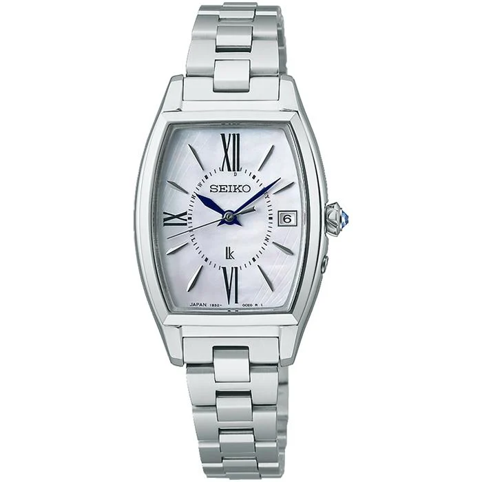 Reloj solar radiocontrolado Seiko Lukia Grow SSQW071 para mujer con diseño de tonel, titanio